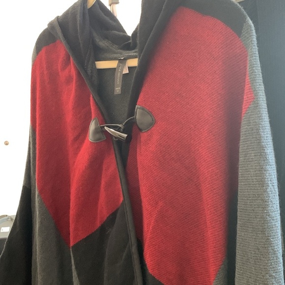 Lane Bryant OSFA soft hooded block color ruana. So cute! Never worn - Picture 7 of 11